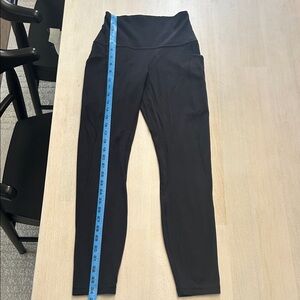 Lululemon align with pockets pre owned sz 4
